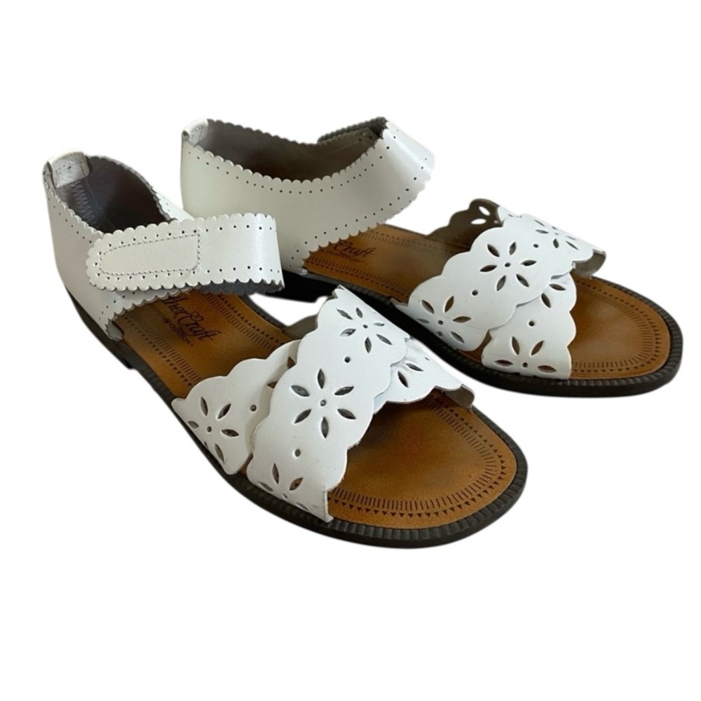 White Leather Craft Women’s Sandals Scalloped Edge Hook‎ Loop Closure 7